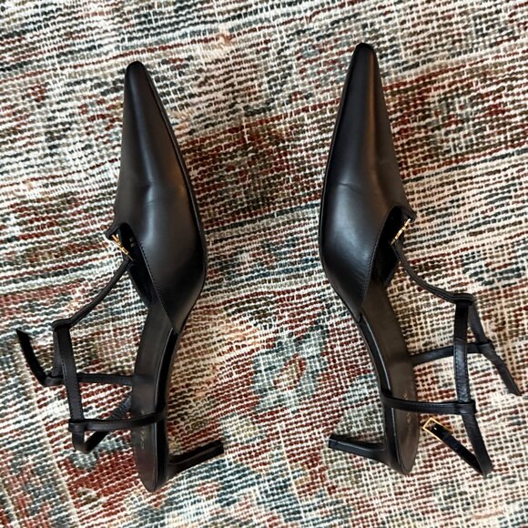 Celine Kitten T-Bar Strap Pump in Calfskin - Picture 4 of 8